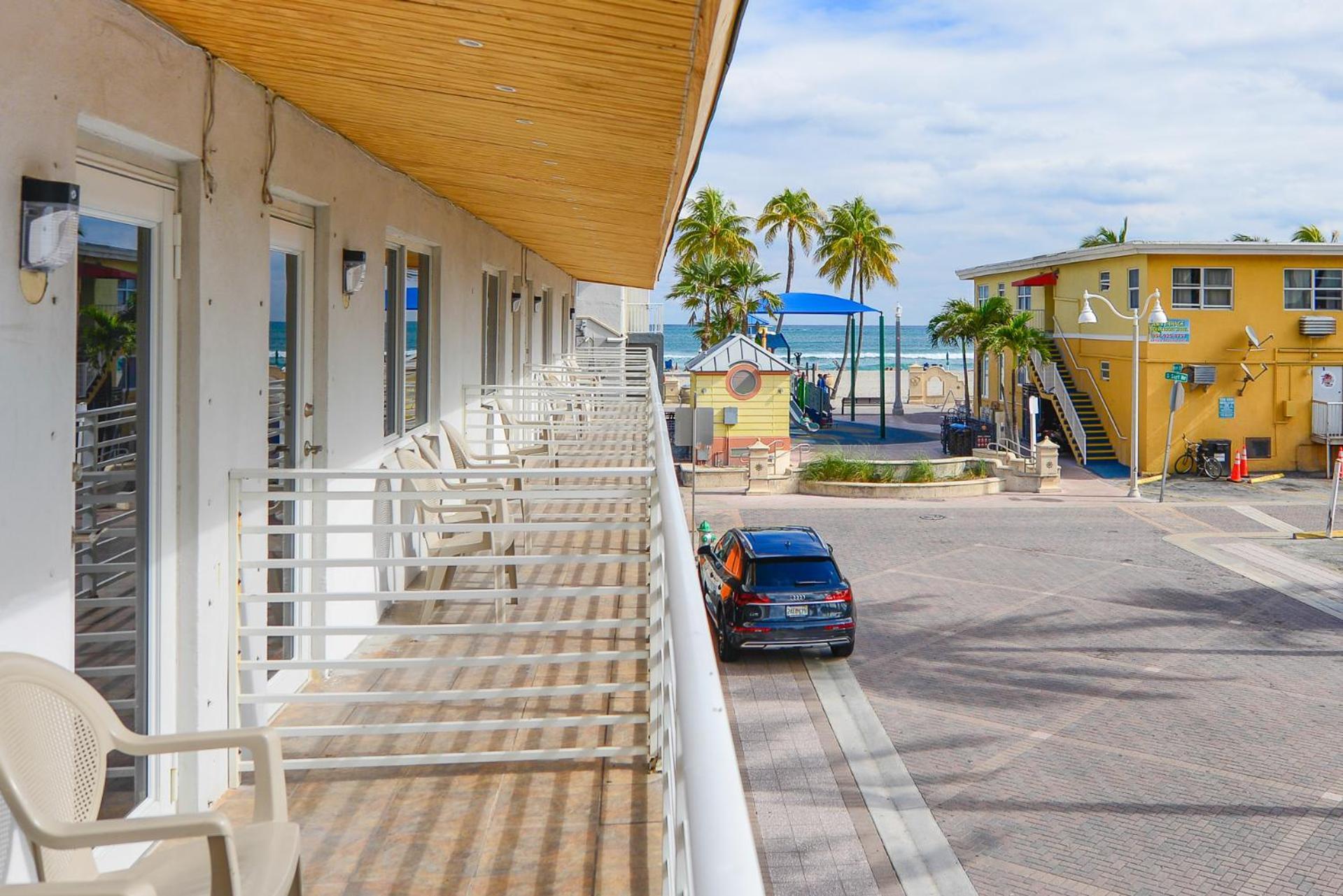 Amazing Balcony Studio At The Beach With Parking -M44 Hollywood Extérieur photo