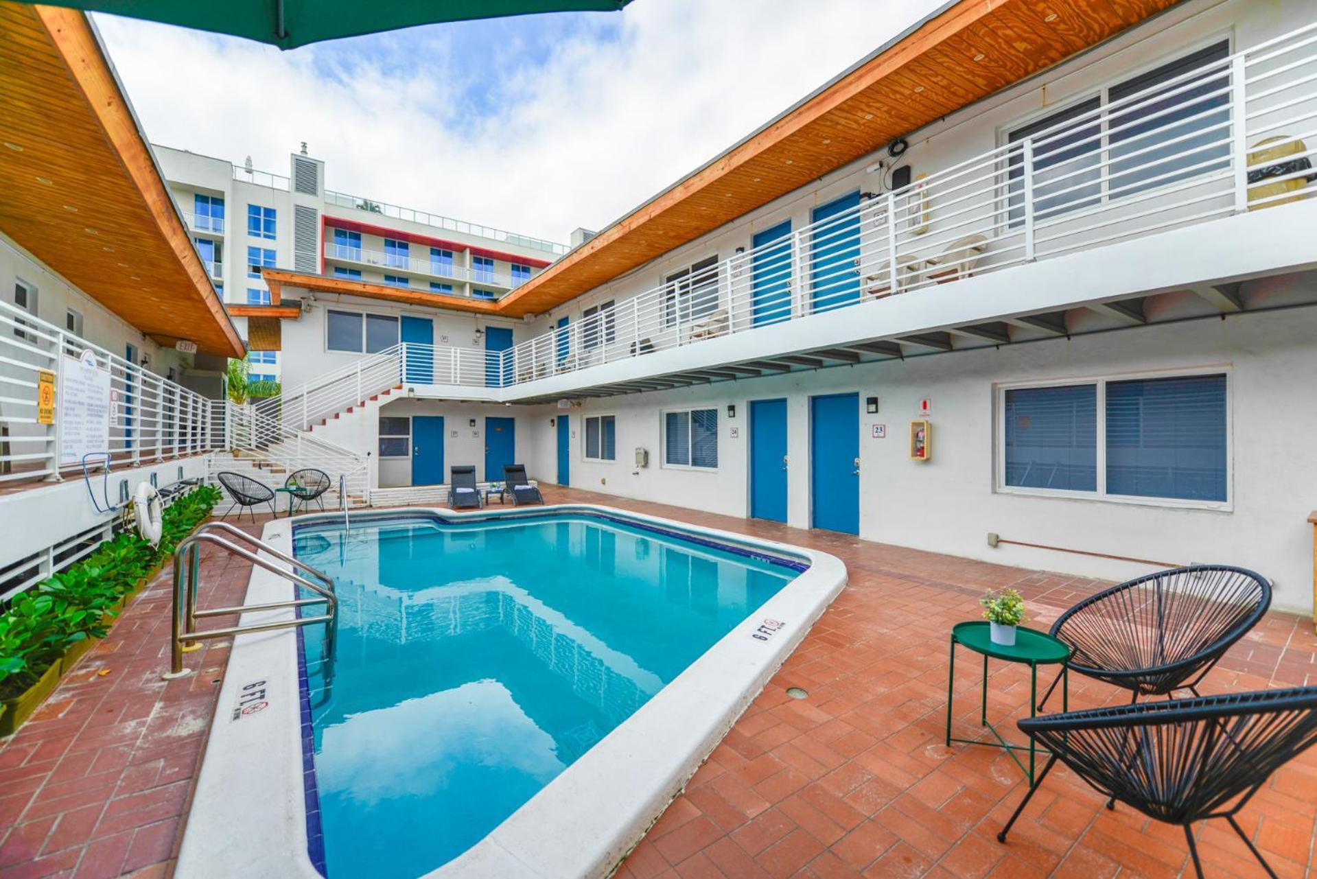 Amazing Balcony Studio At The Beach With Parking -M44 Hollywood Extérieur photo