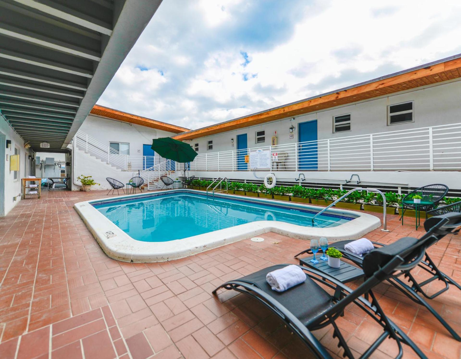 Amazing Balcony Studio At The Beach With Parking -M44 Hollywood Extérieur photo